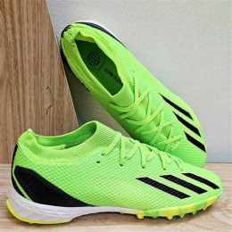 adidas đá bóng