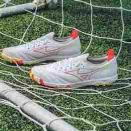 ảnh chụp màn hình giày đá bóng mizuno sân cỏ nhân tạo