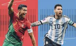 ảnh chụp màn hình ronaldo và messi ai đá bóng giỏi hơn