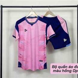 áo bóng đá màu hồng