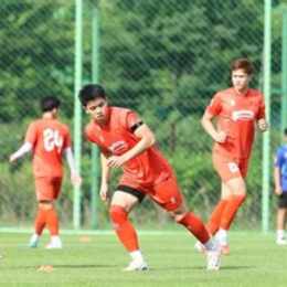 gangwon fc gặp câu lạc bộ bóng đá cảng thượng hải