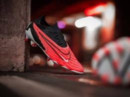 giao diện app nike giày đá bóng