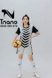 giao diện app quần áo bóng đá nữ đẹp nhất