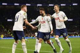 giao diện app trận đấu câu lạc bộ bóng đá nữ tottenham hotspur