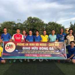 giáo hữu bóng đá