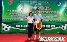 hướng dẫn sử dụng băng rôn bóng đá