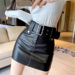 hướng dẫn sử dụng chân váy da bóng