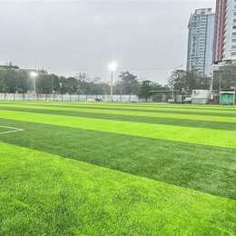 sân bóng đá hùng hưng