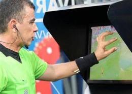 tính năng nổi bật var bóng đá